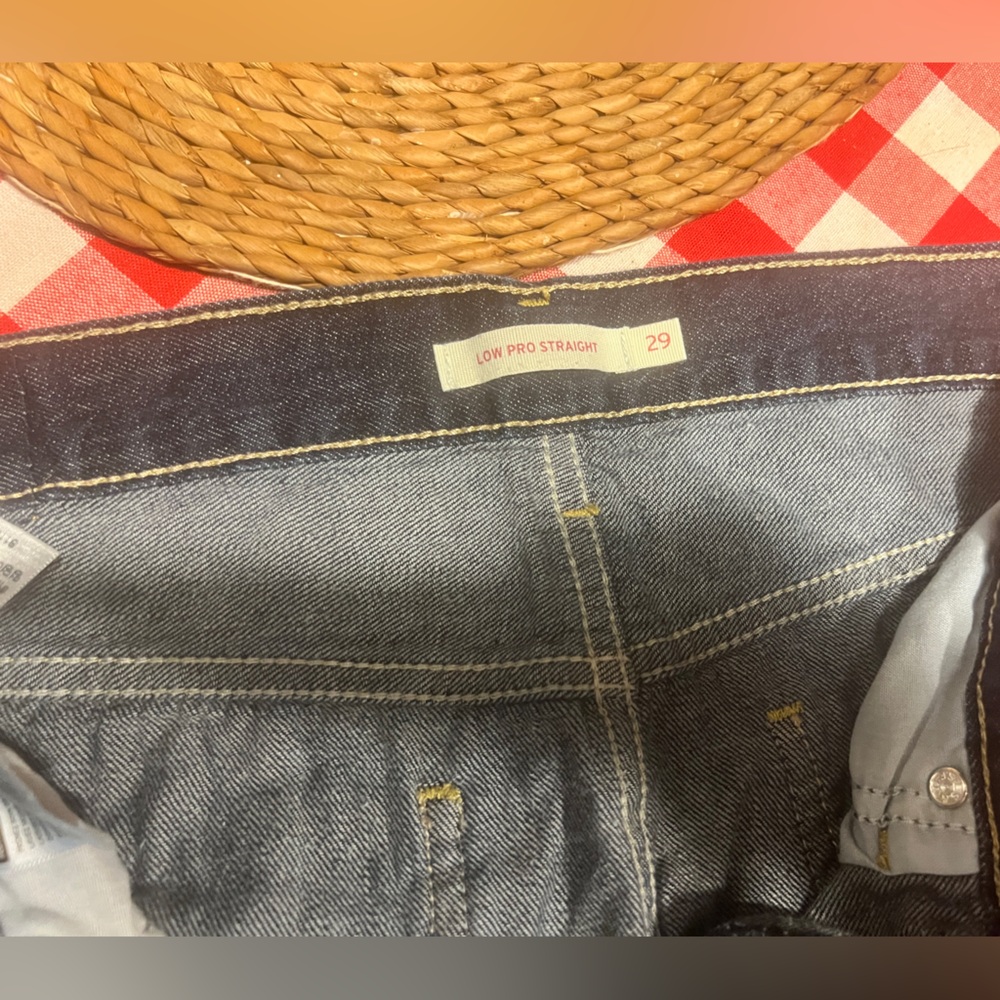 Levi's Indigo Straight-Leg Women's Jeans - Picture 2 of 3